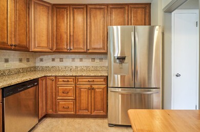 629 Norfolk Ave, Westchester, IL 60154 - photo 5