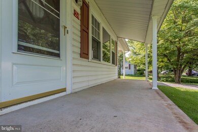24 William St, Walkersville, MD 21793 - photo 2