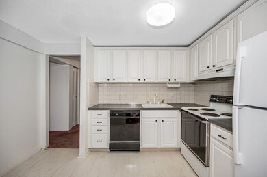 1229 Lawrence St unit 102, Lowell, MA 01852 - photo 6