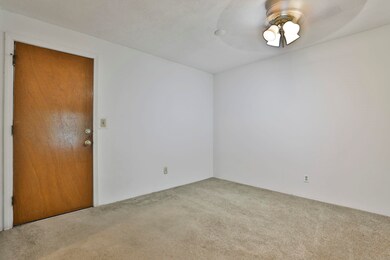 12 Strawberry Bank Rd unit 14, Nashua, NH 03062 - photo 3