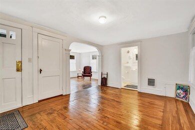 14 Walnut St, Burlington, VT 05401 - photo 5