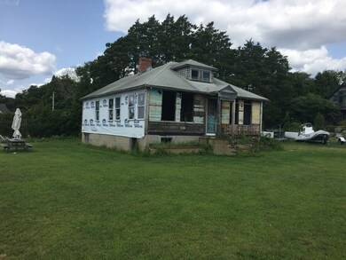 2 Gladys St, South Dartmouth, MA 02748 - photo 4