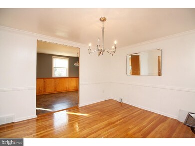 12049 Templeton Dr, Philadelphia, PA 19154 - photo 3