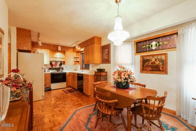 402 N 1st St MLS-10