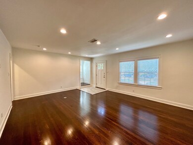 1419 Branard St, Houston, TX 77006 - photo 4