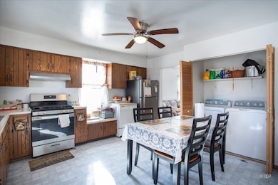 1104 Cora St, Joliet, IL 60435 - photo 6