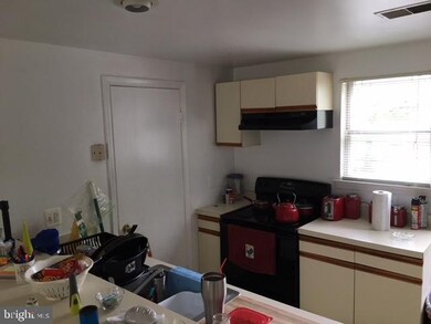 4372 Pembrook Village Dr unit 77, Alexandria, VA 22309 - photo 3