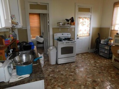 798 W Hunter St, Logan, OH 43138 - photo 5