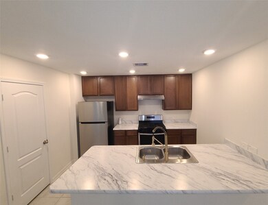 627 Coyote Canyon Ct, Magnolia, TX 77354 - photo 4