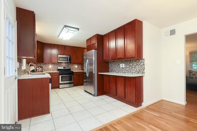 908 Luray Place, Hyattsville, MD 20783 - photo 7