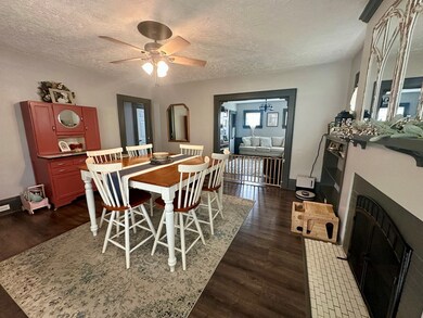 103 E Virginia St, Galax, VA 24333 - photo 4