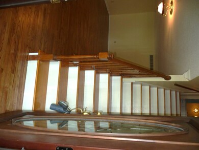 04 - Entryway