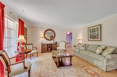 419 Davie Ave, Statesville, NC 28677 - photo 4