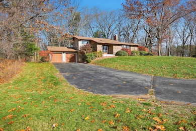 9 Alford Dr, Windsor, CT 06095 - photo 2