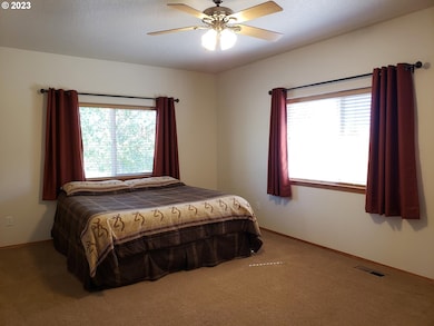 26330 SW Regia Dr, Sheridan, OR 97378 - photo 7