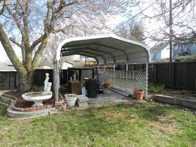 1202 E 10th St, the Dalles, OR 97058 - photo 3