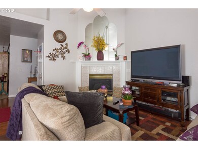 2750 Chad Dr, Eugene, OR 97408 - photo 3