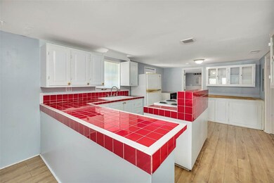 178 Dees Dr, Brunswick, GA 31520 - photo 5