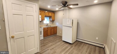 20 Berks St unit 2ND FLOOR, Pottstown, PA 19464 - photo 3