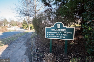 12100 Greenway Ct unit 201, Fairfax, VA 22033 - photo 6