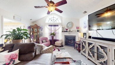 10718 Glenmary Springs Dr, Louisville, KY 40291 - photo 4