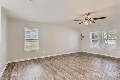 1426 Commonwealth Ave, Statesville, NC 28677 - photo 5