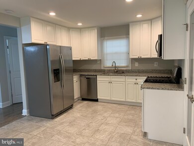 12211 Maycheck Ln, Bowie, MD 20715 - photo 5