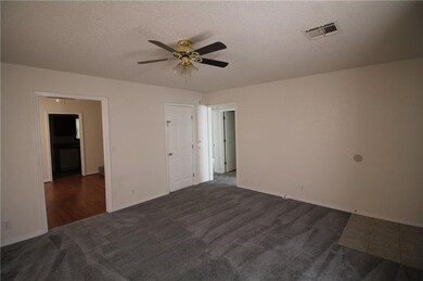 1125 N Market Ave, Shawnee, OK 74801 - photo 5