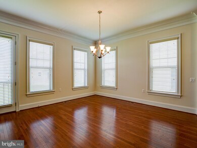 41682 Brookebourough Ct, Aldie, VA 20105 - photo 5