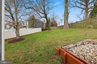 5901 Chivalry Ct, Glenn Dale, MD 20769 - photo 5