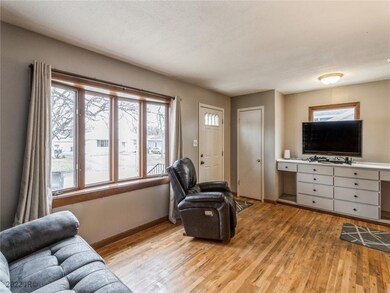 3940 E 26th St, Des Moines, IA 50317 - photo 4