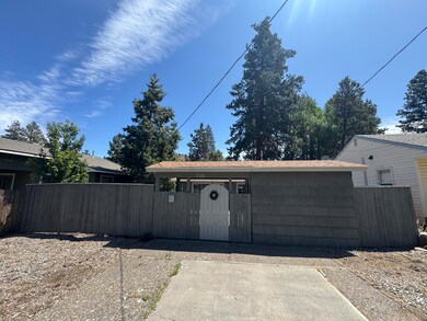 718 NE 9th St, Bend, OR 97701 - photo 2