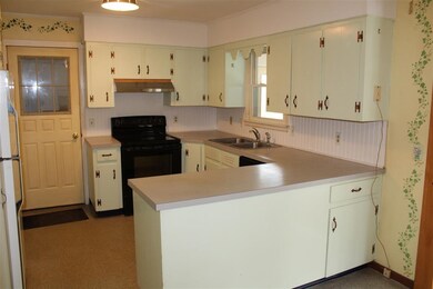 19 Ann Ave, Charlestown, NH 03603 - photo 3