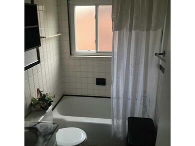Full Bath.