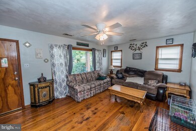 600 W 14th St, Front Royal, VA 22630 - photo 5