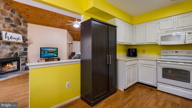 860 Patrick Place unit 60, Chalfont, PA 18914 - photo 6