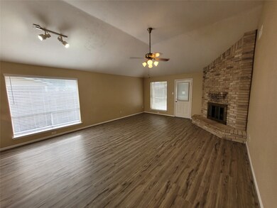 15638 Highfield Dr, Houston, TX 77095 - photo 3