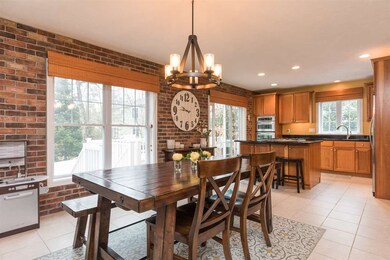 22 Chisholm Farm Dr, Stratham, NH 03885 - photo 6