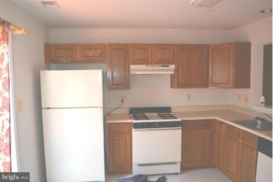 116 Royalty Cir, Owings Mills, MD 21117 - photo 4