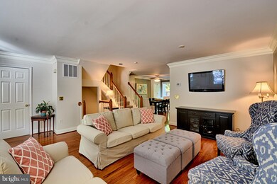 11968 Thurloe Dr, Lutherville Timonium, MD 21093 - photo 3