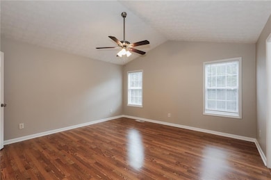 4685 Turning Leaf Dr, Gillsville, GA 30543 - photo 4