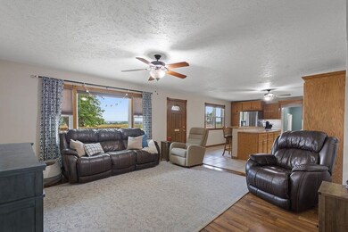 3130 E 38th St, Columbus, NE 68601 - photo 4