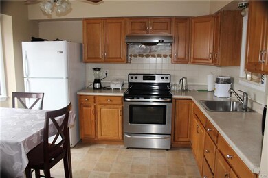 2025 Orchard Dr, Whitehall, PA 18052 - photo 6