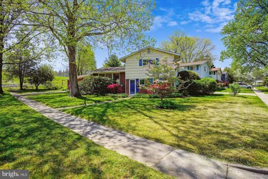 10920 Bangor Place, Kensington, MD 20895 - photo 2