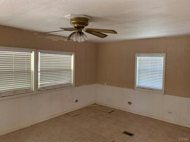 181 Brightwells Mill Rd, Madison Heights, VA 24572 - photo 4