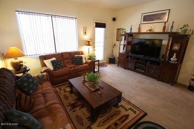 Living Room (4)