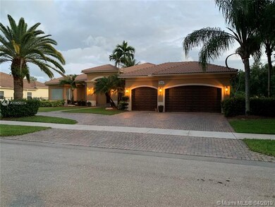 13310 SW 43rd St, Davie, FL 33330 - photo 4