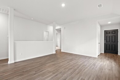 1602 Luke St, Ennis, TX 75119 - photo 6