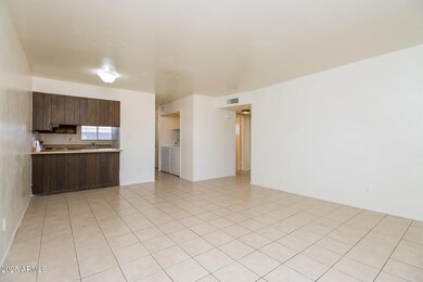 1326 N Miller Rd unit B, Tempe, AZ 85281 - photo 2