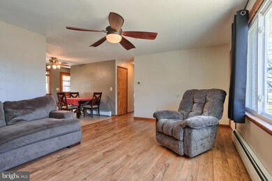 300 S Duke St, Palmyra, PA 17078 - photo 6